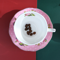 Ensemble tasse et soucoupe en porcelaine fine de style nordique, design personnalisé, bord doré, vintage, pour cadeau