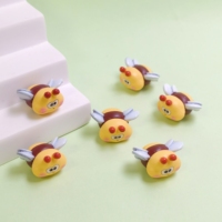 100 mini-jouets en résine en forme d'abeilles, 24*25MM, adorables figurines de dessin animé, embellissements pour décorations de fête et projets DIY