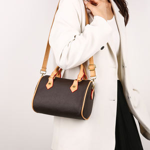 Mochila de Hombro Estilo Boston para Mujer, Material PU Resistente, Cierre de Cremallera, Bolso Simple y Delicado, Modelo 001377 - Product Image 6