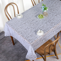 Luxe en relief dentelle PVC nappe rectangulaire Floral en plastique couverture mariages Banquets fêtes en plein air cuisine utilisation décor à la maison