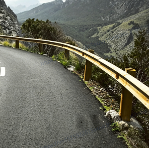 Galvanized Expressway Crash Barrier Manufacturer Supporting Large Scale Projects - Product Image 5