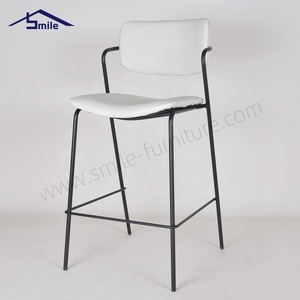 Sillas de Comedor Modernas de <span class=keywords><strong>Terciopelo</strong></span> con Brazos, Color <span class=keywords><strong>Azul</strong></span> Cielo y Marrón Oscuro, Personalizadas en China, con Patas Doradas y Tapicería de Tela - Product Image 1