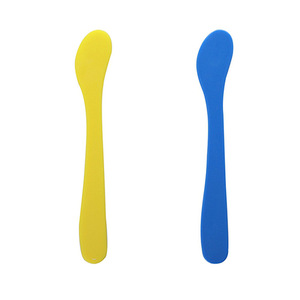 Cuillère de mélange dentaire professionnelle en plastique pour usage oral EM-16911 - Product Image 2