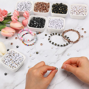 Đóng hộp Acrylic thư hạt Bảng chữ cái hạt DIY trang sức phụ kiện Vòng đeo tay 1000 miếng - Product Image 5
