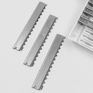 Confezione 10 lame di <span class=keywords><strong>ricambio</strong></span> in acciaio inossidabile a doppio bordo per capelli e taglio di piume tipo un rasoio - Product Image 6