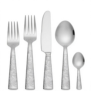 Ensemble de couverts élégants en métal avec finition miroir, compatibles lave-vaisselle, pour mariage et utilisation sur table. - Product Image 1