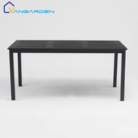 Ensemble table et chaises empilables en plastique et bois pour extérieur, usage commercial, résistant aux UV et à l'eau, personnalisable en gros