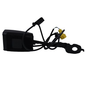 Boucle de ceinture de sécurité Mercedes-Benz 2478600169 en plastique noir 3 points pour Classe B, Classe A, Classe CLA - Product Image 2