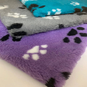 <span class=keywords><strong>Vetbed</strong></span> Trois Couleurs Motif Patte Bon Prix 1100 Grammes/m Longueur du Poil 2Cm Emballage Sous Vide <span class=keywords><strong>Vetbed</strong></span> Drybed Lit pour Chien Vet Mat Drybed Lit pour Animaux de Compagnie - Product Image 2