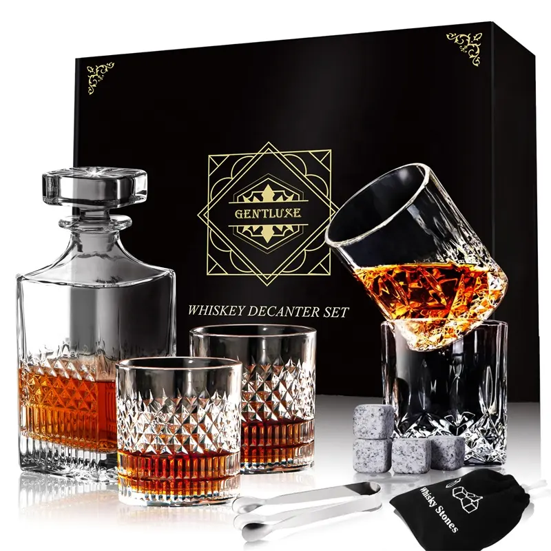 Vendita calda 2023 Logo personalizzato cristallo Mini tazze di vetro bottiglie scatola regalo Set pianura vino liquore aeratore Snifter whisky Decanter