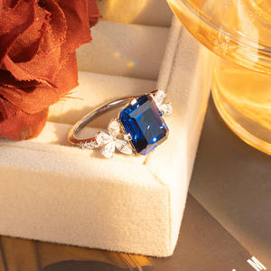 Bague en saphir de laboratoire de 5 carats en argent sterling personnalisée, conçue avec des pierres précieuses, par All Fashion Custom Sterling Silica Jewelry - Product Image 3