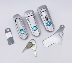 Serratura <span class=keywords><strong>per</strong></span> <span class=keywords><strong>Porta</strong></span> in Legno AB403/1/G in Acciaio Inox, Montaggio a Superficie, Design Moderno con Gancio, Controllo a Chiave, Serratura a Collegamento <span class=keywords><strong>per</strong></span> Armadietto - Product Image 1