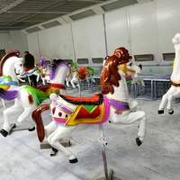 Manège de fête foraine antique d'extérieur avec chevaux pour enfants à vendre
