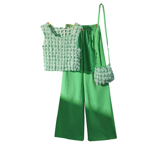 Conjunto de dos piezas con estampado geométrico para niñas grandes: top sin mangas, pantalones largos y bolso cruzado - Product Image 6