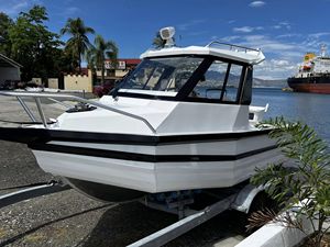 <span class=keywords><strong>Barca</strong></span> da Pesca in Alluminio Saldato da 6m (20ft) con Cabina, Nuova Imbarcazione Familiare per Sport, Intrattenimento e Turismo, 30-35 Nodi - Product Image 4