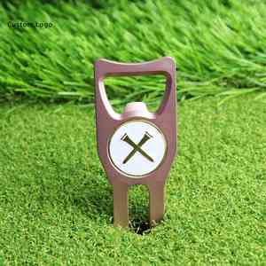 Cadeaux de bienvenue - Ouvre-bouteille personnalisé pour le golf avec marqueur de balle en métal - Product Image 2