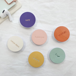Support de téléphone minimaliste en cuir PU japonais et coréen, avec airbag, crochet adhésif multifonctionnel créatif, tendance Instagram. - Product Image 3