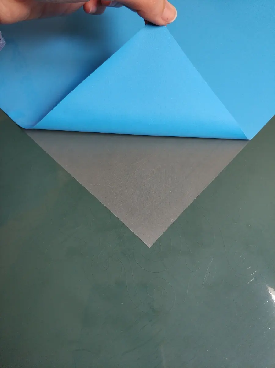 Guangyintong PVC Matte Loạt Giá Rẻ HTV Vinyl Tốt Nhất Sắt Trên Vinyl Bán Buôn Quần Áo Châu Phi Quần Áo Quần Áo Vải Cao Phim