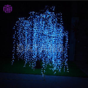 Árbol de Luz LED de Plástico Luminoso con Ramas Colgantes Brillantes para Decoración de Interiores y Exteriores en Festivales - Product Image 5