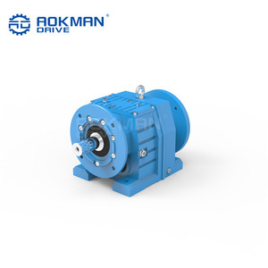 Réducteur hélicoïdal de boîte de vitesses en fonte de série R à arbre coaxial solide pour les réducteurs de vitesse de réduction de vitesse d'extrudeuse industrielle - Product Image 2