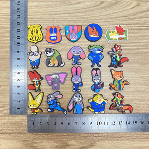 कार्टून pvc नरम गहने diy हाथ से बना जंक फोन का मामला आकर्षण पैच डिय निक ज़ोटोपिया क्लोग जूते सजावट सामान - Product Image 3