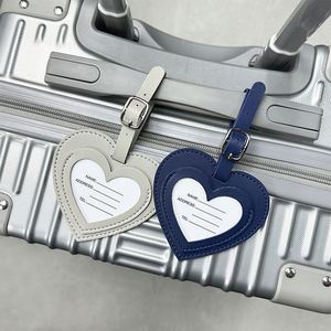 Étiquettes de bagages de voyage personnalisées en forme de cœur avec logo, en PU tendance, pour cadeaux de mariage - Product Image 4