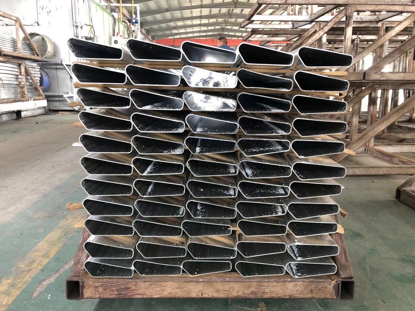 6063-t5 Aluminum Wall Angle Square Round I Shape Aluminum Rail Wood Grain Custom Extrusion Aluminum Profile