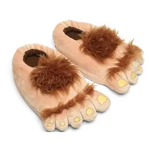 2022 Chunky Men Warm Paw pantofole Unisex taglia 36-45 Creative Faux Fur Shoes Man Designer Bigfoot Indoor Shoes