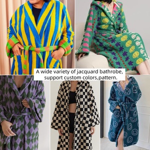 <span class=keywords><strong>Accappatoio</strong></span> <span class=keywords><strong>jacquard</strong></span> da donna in cotone di spugna tinto in filo a righe con motivo personalizzato - Product Image 4
