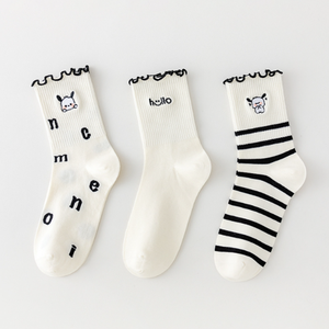 महिला प्यारा पिल्ला कस्टम डिजाइन मोजे महिला सफेद लुभावनी कपास गर्मियों के मोजे - Product Image 3