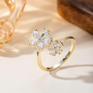 Vergoldeter Birnenförmiger CZ Doppelblumen-<span class=keywords><strong>Ring</strong></span>, Offen und Verstellbar, Eleganter Blumenschmuck für Alltag, Hochzeit und Feiern - Product Image 4