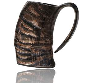 Taza de cuerno de búfalo de lujo hecha a mano para la colección de vajilla Rusti. Taza para beber de cuerno de búfalo natural para decoración de clubes, bares y restaurantes. - Product Image 1