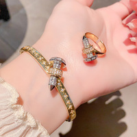Ensemble de bijoux tendance pour femmes en laiton, bracelet et bague en forme de clou avec zircon cubique, vente en gros, pour usine source, OEM, ODM, cadeau personnalisé pour femmes