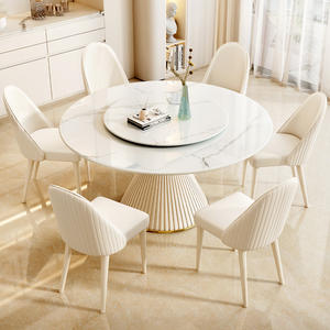 Table à manger ronde contemporaine avec plateau en marbre blanc et piédestal à colonnes cannelées pour mobilier de salle à manger moderne - Product Image 1