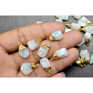 Piedra de Luna Arcoíris Blanca Natural en Bruto, Conector de Piedra de Nacimiento, Colgante de Alta Calidad con Efecto de Color, Bañado en Oro Vermeil, Gema de Junio - Product Image 5