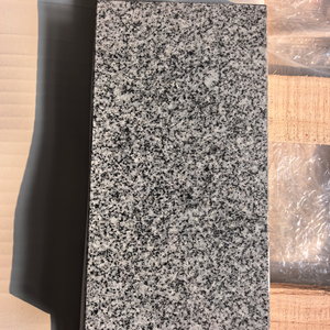 Losa de Granito Gris Sésamo (G614) Natural Pulido de Primera Calidad, Corte a Medida, Duradero para Cocina, Baño y Uso en Exteriores - Product Image 1