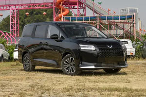 Wuling Xingguang 730, Monovolumen de Lujo a Gasolina, Nuevo Modelo 2026, 5 Puertas, 7 Asientos, Transmisión Automática, Fabricado en China, Aspiración Natural, LED - Product Image 3