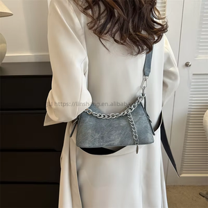 New Arrival Fashion Trendy Ladies Handbags PU <b>Leather</b> <b>Rivet</b> Women's Shoulder Bags - Product Image 2