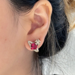Boucles d'oreilles de luxe Empress Dowager, géométriques blanches, zircon, motif Saturne, plaqué or haut de gamme, style léger et luxueux, bijoux pour anniversaire - Product Image 3