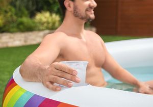 Rainbow Dreams Piscina familiar inflable redonda Juegos familiares inflables para niños Piscina de patio trasero para niños y adultos - Product Image 4