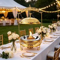 Réchaud à alcool FLEY en acier inoxydable orné avec couvercle en dôme texturé et cadre ouvert pour les tables de buffet de mariage et de traiteur