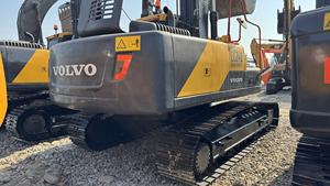 Excavatrice Volvo d'occasion, 90% d'occasion, modèle EC240, grande capacité, 24 tonnes, fabriquée en Corée, pour travaux agricoles et de construction. - Product Image 2