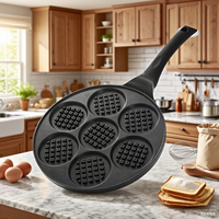 Poêle à gaufres et crêpes antiadhésive à sept trous au design moderne, mini ustensile de cuisine portable pour le petit-déjeuner, les œufs, les omelettes et les mini-fritures