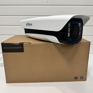 Cámara PFH610V-IR-PoE con Carcasa Antivandálica e Iluminación IR de 100m en Condiciones de Baja Luminosidad, Cámara PoE para Exteriores Resistente al Agua - Product Image 2