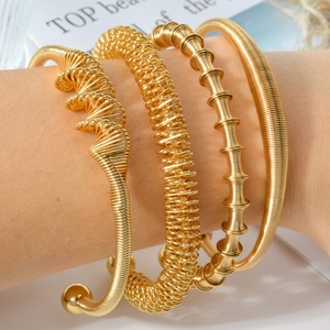 Bracelet manchette torsadé réglable en acier inoxydable plaqué or 18 carats pour femme, style bohème - Product Image 3