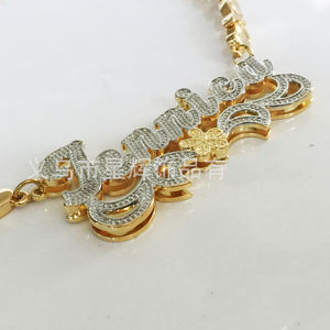 Collier avec pendentif en forme de lettre, double couche, câlin et baiser, plaqué or, deux tons, collier avec nom Xoxo - Product Image 4