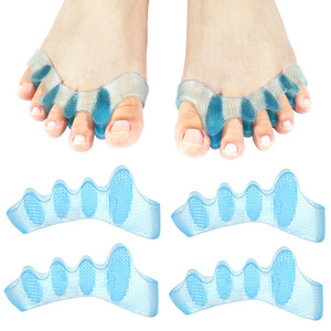 Nouveau PGYUD séparateur à cinq orteils SEBS respirant orteil Valgus correcteur <span class=keywords><strong>Points</strong></span> de Massage protection orteils qui se chevauchent en forme de pont - Product Image 1
