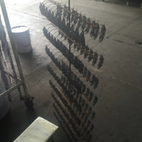 Equipo de pintura automática Línea de pulverización Componentes PLC-Ccore Horno de curado y cabinas de pulverización Línea de producción de revestimiento de motor de bomba