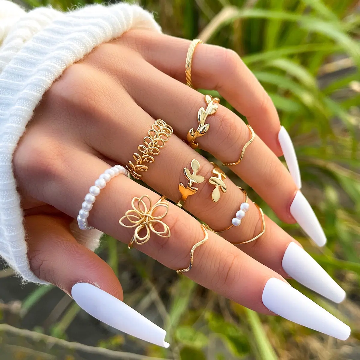Boho Gold Plated Hollow Flower Finger Ring Simple Glossy Leaf Vine Imitation Pearl Ring Set For Girls
