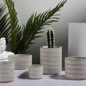 Vasi <span class=keywords><strong>in</strong></span> Ceramica per Piante con <span class=keywords><strong>Design</strong></span> <span class=keywords><strong>in</strong></span> Rilievo Opaco Stile Nordico Cilindrico <span class=keywords><strong>in</strong></span> <span class=keywords><strong>Cemento</strong></span> per Patio e Balcone - Product Image 1